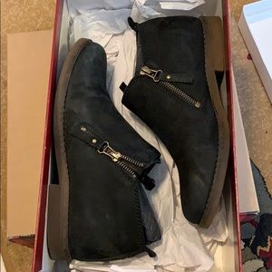 Hush Puppies booties good used condition